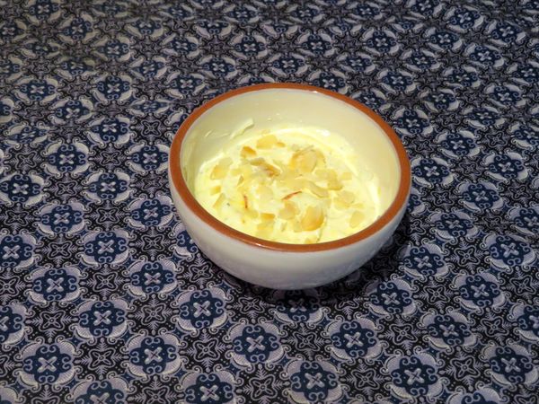 Indiase toetjes Shrikhand