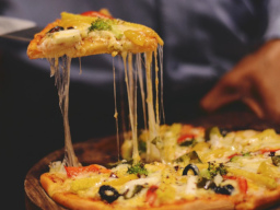 pizza smeltende kaas klein